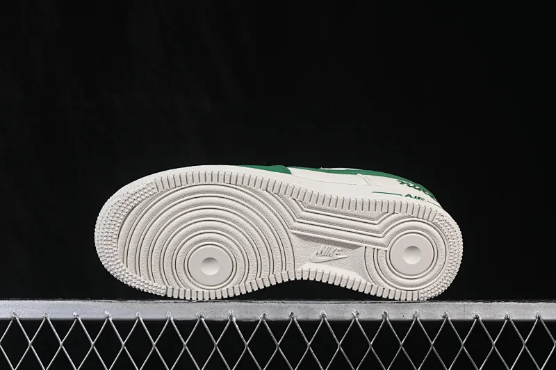 All categories Nk Air Force 1 Air Force series Nk Air Force 1 Low Air Force low-top Nike Air Force 1'07 Low Matcha milk green Air Force 1 low-top casual sneakers FV3694-111